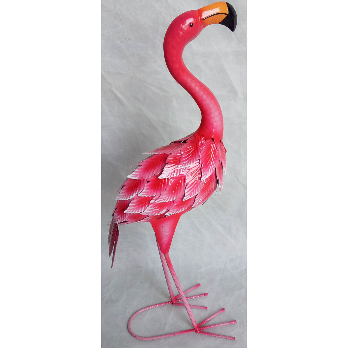Hand-made metal garden decor pink flamingo ornament
